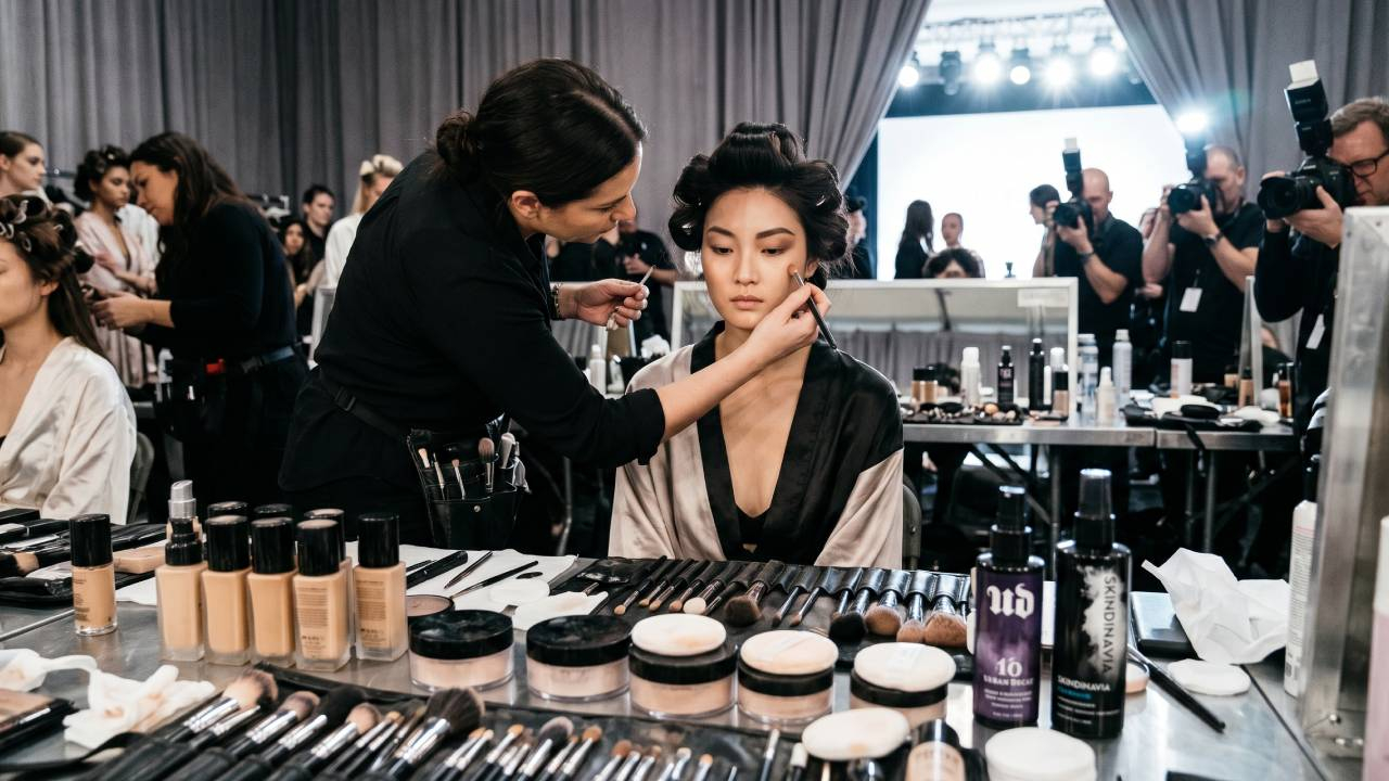 kesalahan makeup fashion show