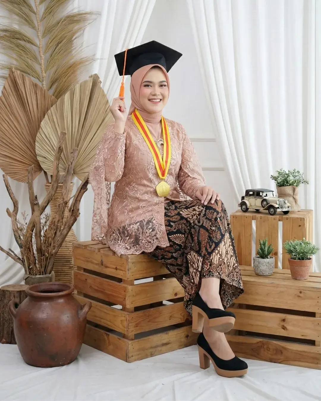 Makeup Wisuda