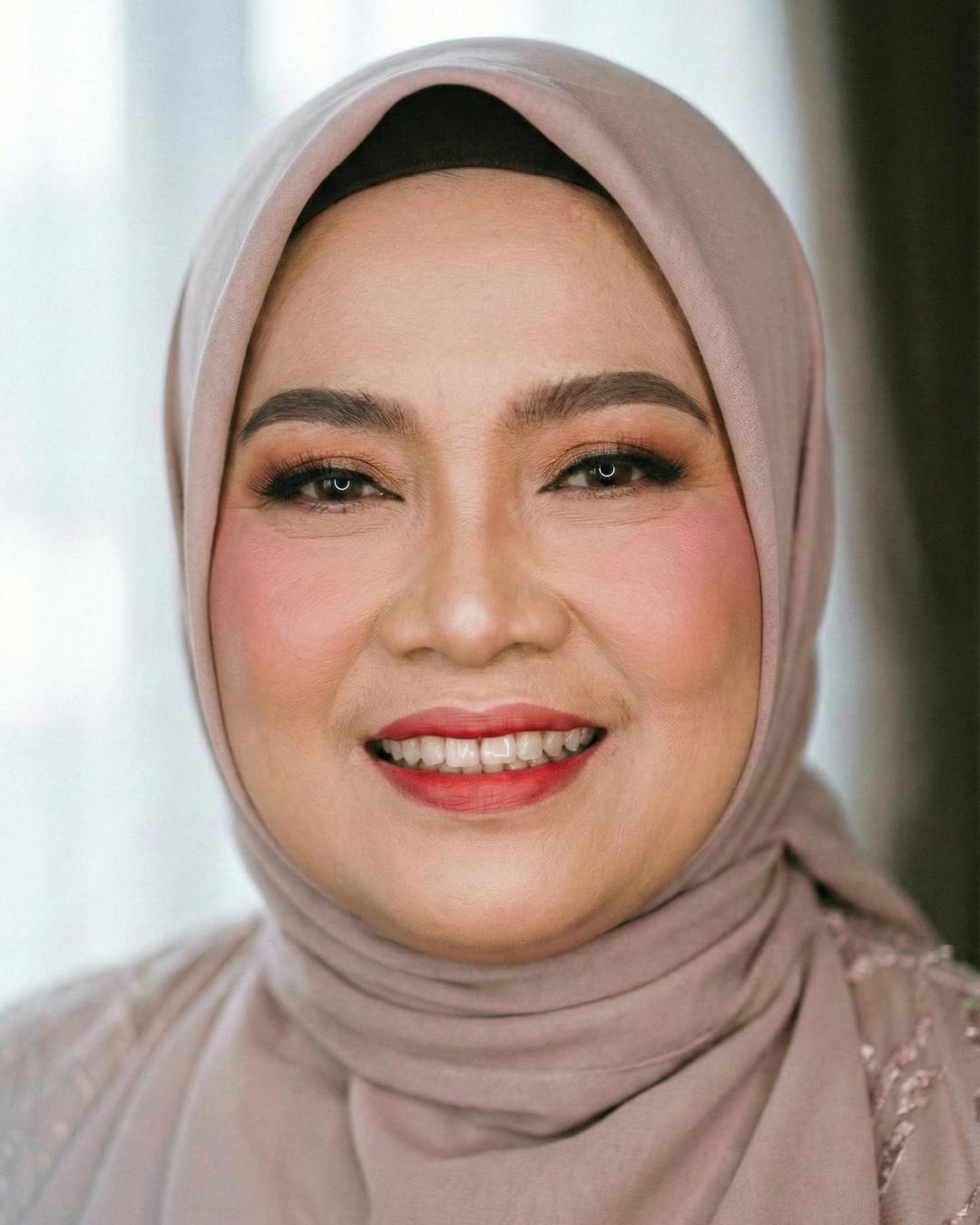 Makeup Pendamping Wisuda